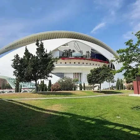 Ciudad De Artes Y Ciencias *